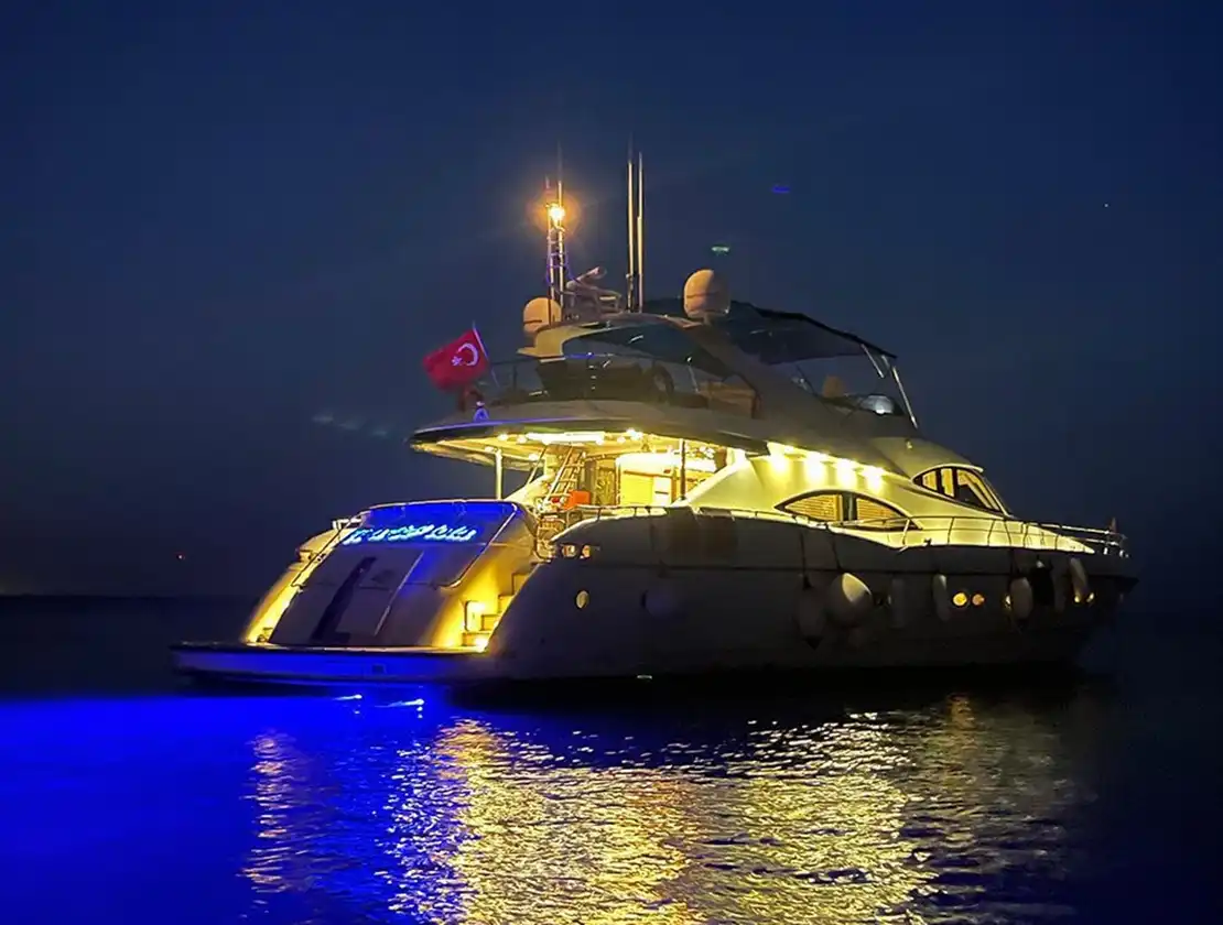 Antalya Yat Kiralama 29m Özel Yapım 73